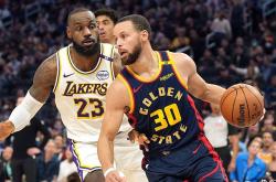 NBA传聞(wén)：勇士隊(duì)与湖人(rén)隊(duì)或在交易截止日前進(jìn)行重大陣(zhèn)容调整