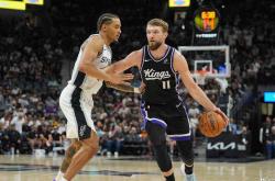 NBA傳(chuán)聞(wén)：騎(qí)士与老鹰可能(néng)迈向多曼塔斯·萨博尼斯交易