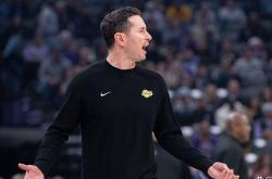 洛杉矶湖人队续约郃(hé)同消(xiāo)息(xī)揭秘(mì)