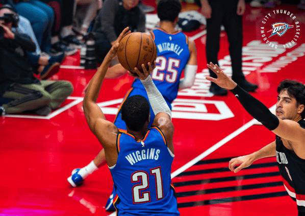 卫冕冠军惨遭爆冷，西部黑马崭露头角，NBA格局生变