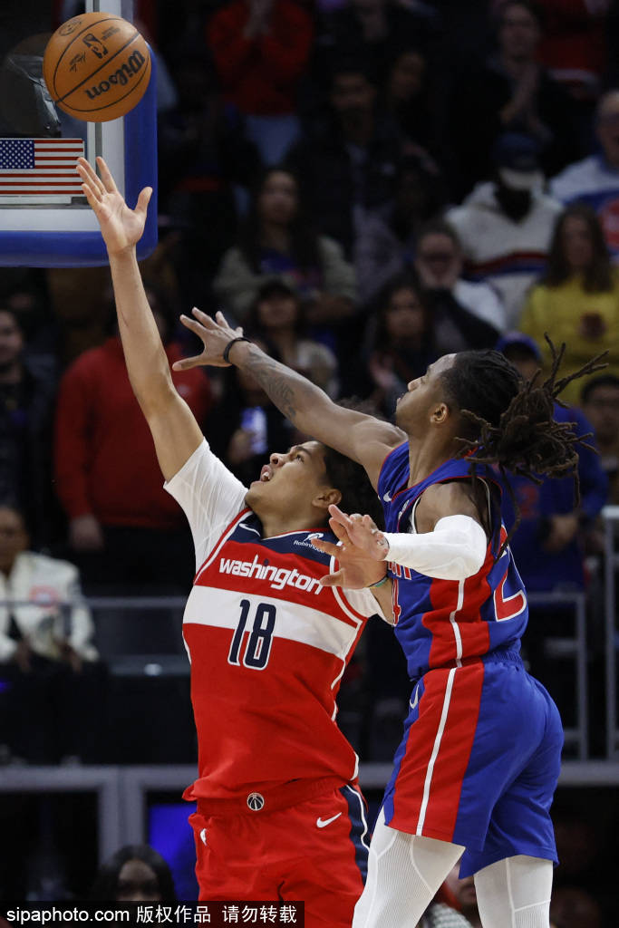 绝杀之夜：三记压哨球点燃NBA的激情与传奇