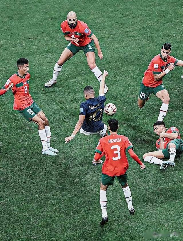 NBA 比赛激战正酣!各队争季后赛席位,湖人队为何战绩起伏?