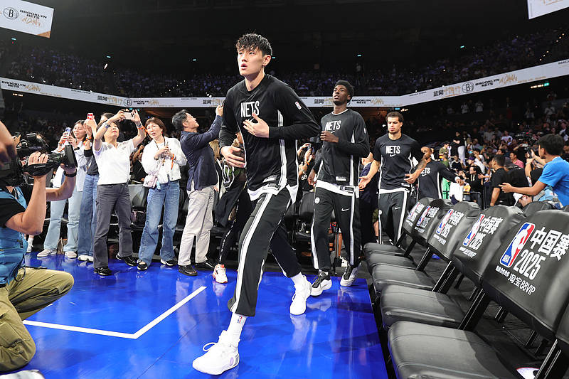 NBA中国赛｜篮网险胜太阳曾凡博作壁上观