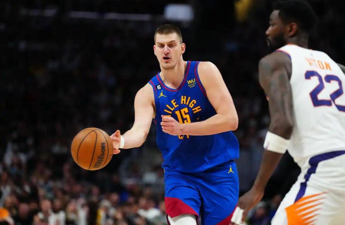 NBA传球诡术大师，一人拿球九人慌