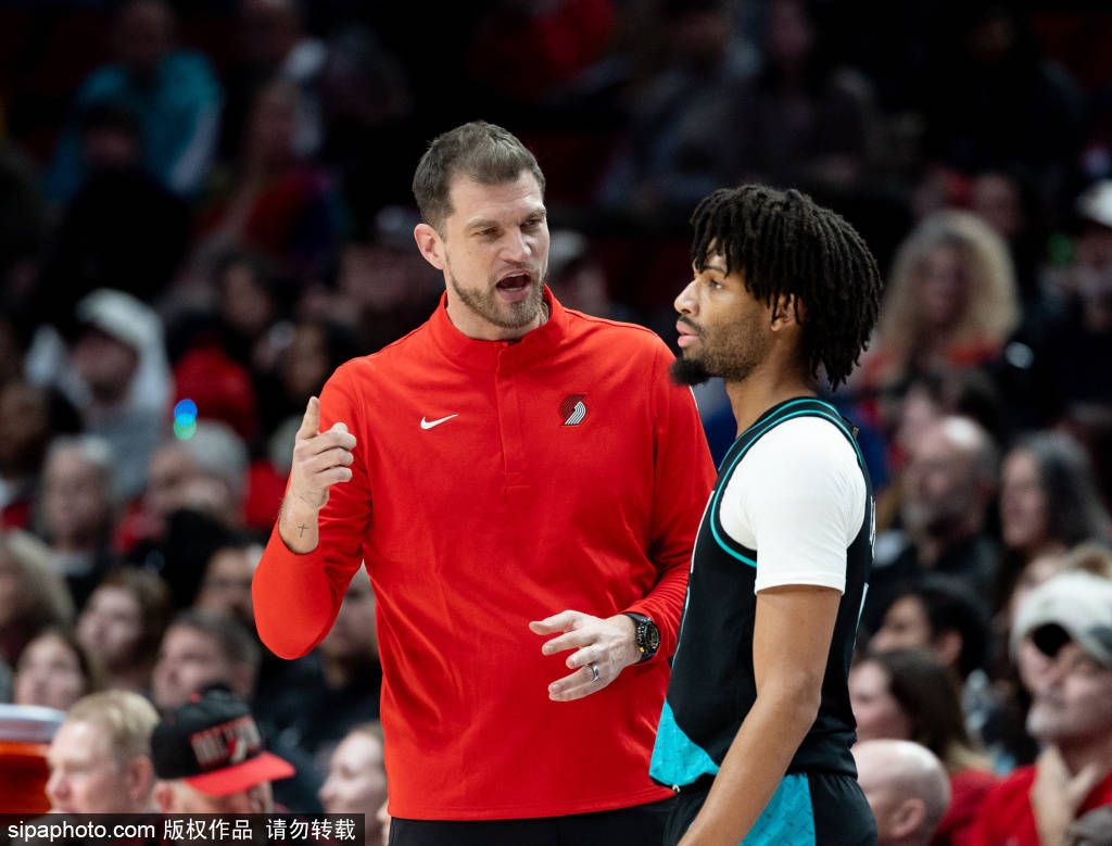 CJ麦科勒姆回忆开拓者岁月：从低谷到巅峰的Rip City故事