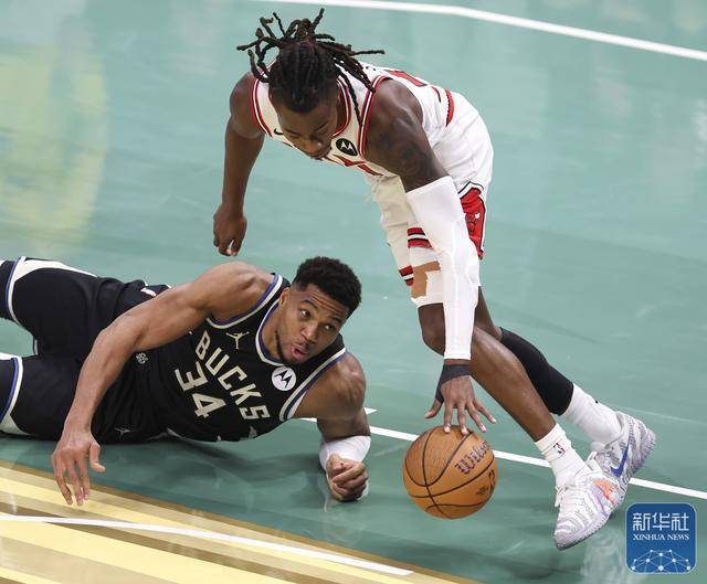 NBA常规赛｜雄鹿胜公牛