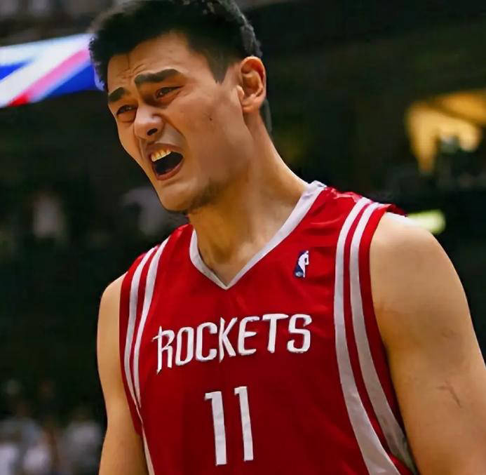 姚明未入选NBA75大巨星令人惋惜，但他的荣耀与贡献不可小觑