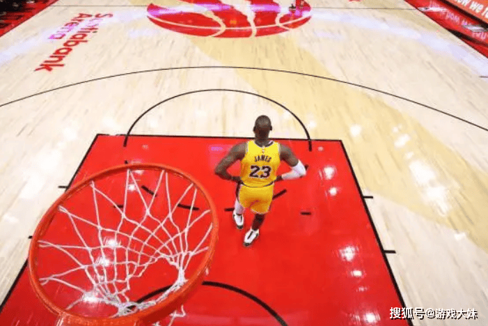 NBA2K游戏更新，詹姆斯评分跌至历史最低，真离退役不远了