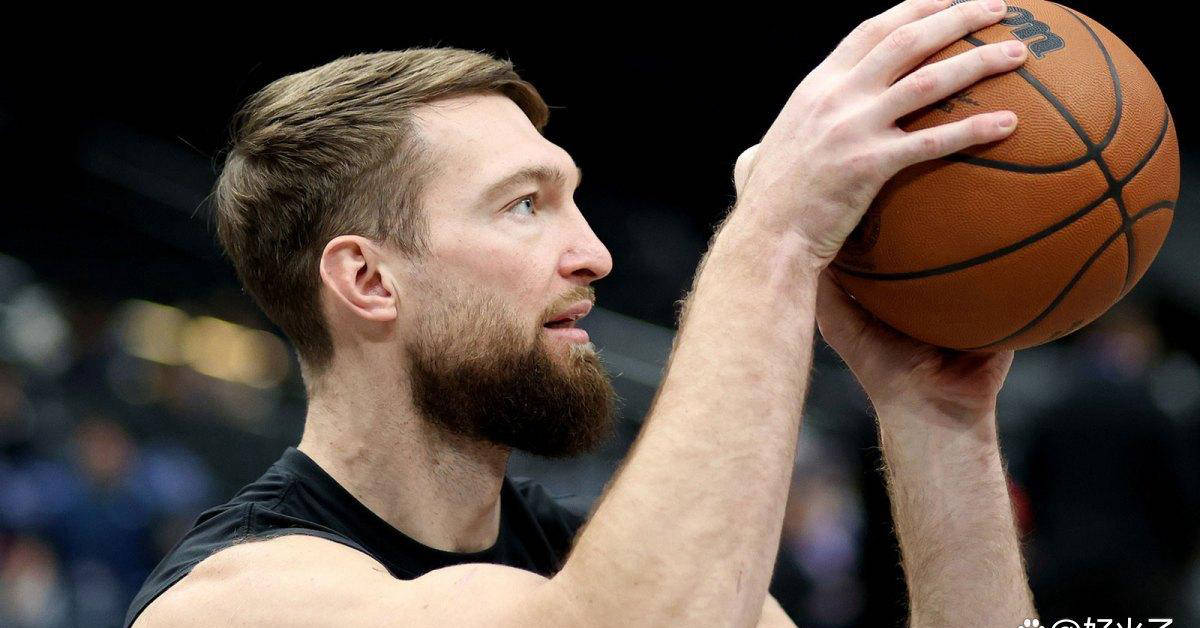 国王队重创！多曼塔斯·萨博尼斯膝盖手术，赛季无缘回归